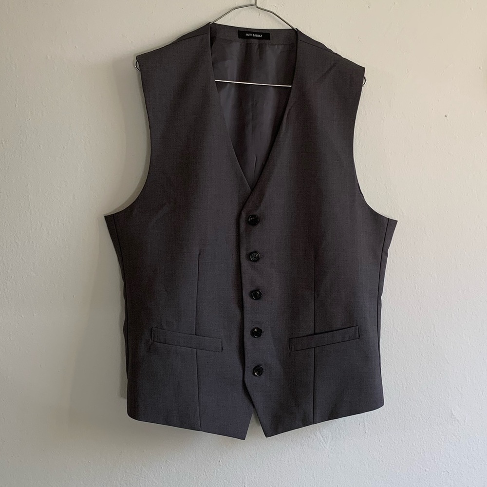 Men’s vest ✨new w/o tags✨